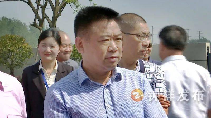 市委常委陈劲松,市人大副主任蔡金华参加检查.