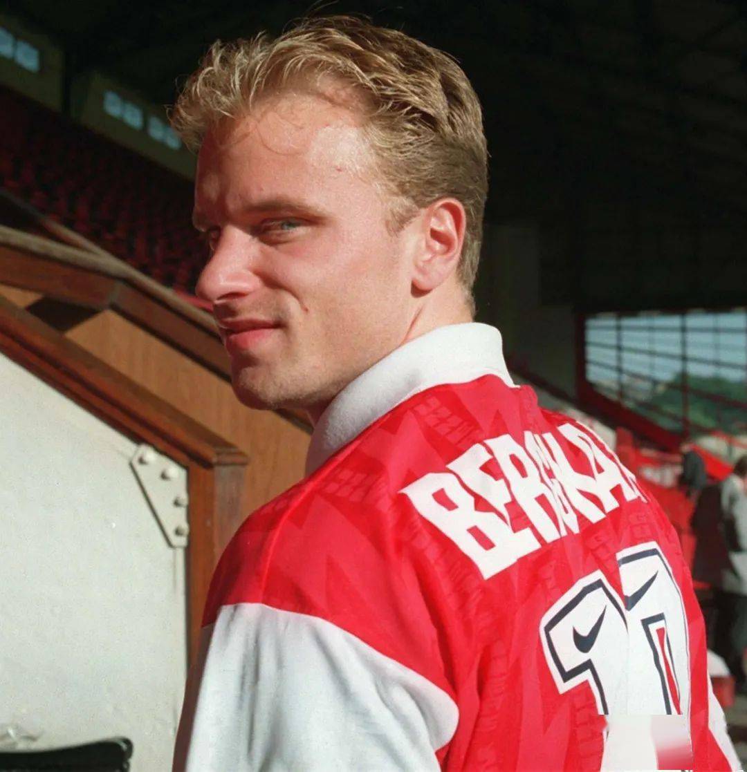 恭喜博格坎普入选英超名人堂