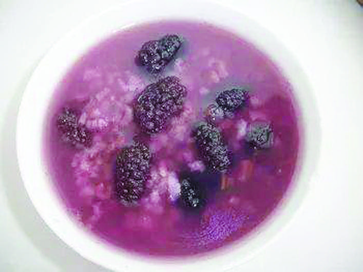 桑葚煮粥 明目补肾