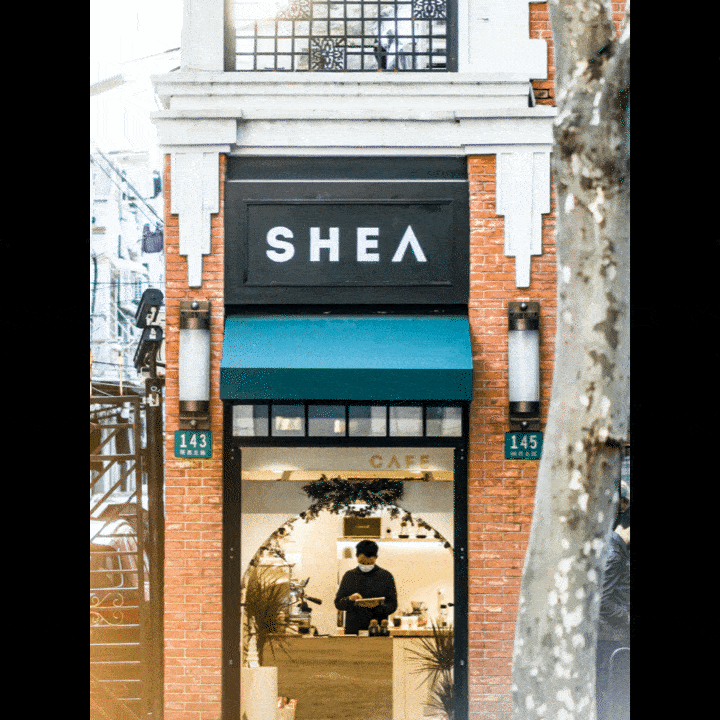 拱形设计的走廊别有一番风味店招低调看不出是一家咖啡店走过很容易