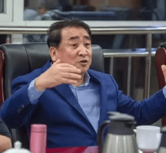 70岁姜昆罕见与于谦同框,与德云社和解了?