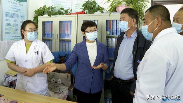 谢青春督导检查我区疫情防控及疫苗接种工作