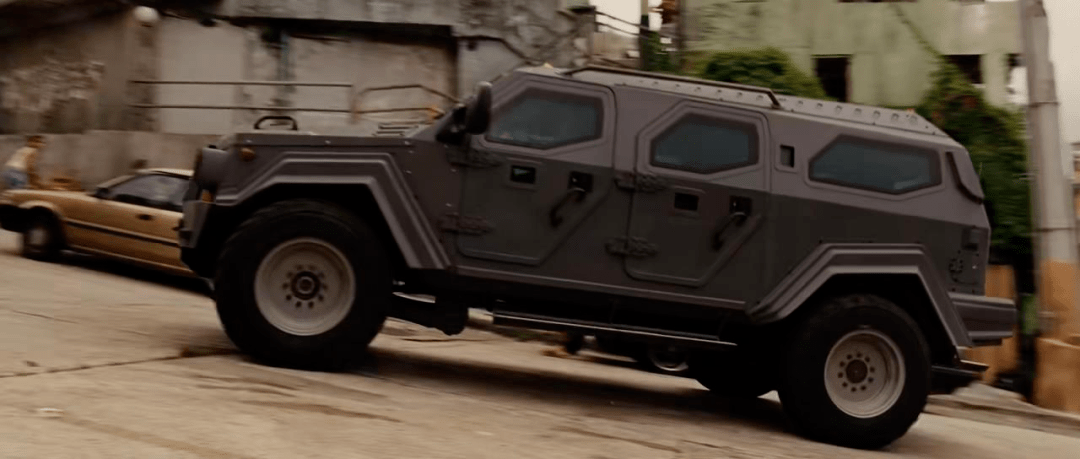 gurkha lapv此车为《速度与激情5》巨石强森的坐驾gurkha lapv民用版