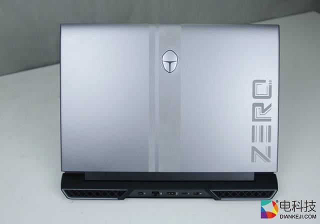 雷神zero3060版游戏本性能堪称行走的台式机价格却击穿行业底线