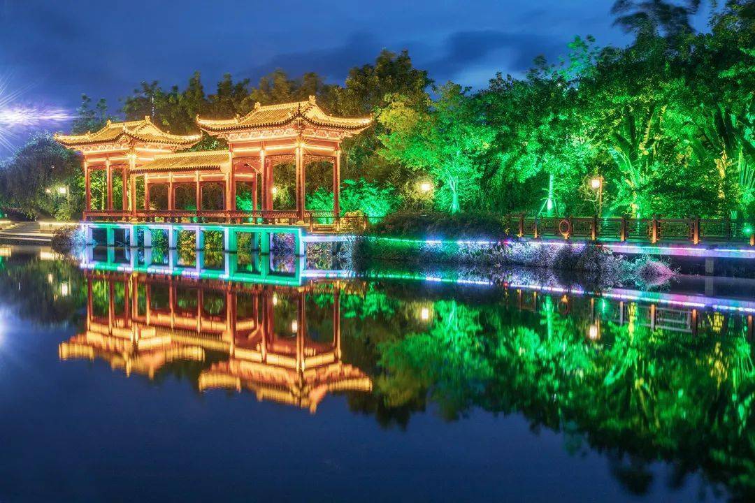 绝美夜景新兴这五光十色的芦溪芳甸你还没来过