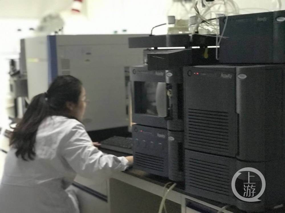 美容膏擦几天就美白 最好停了 重庆这个化妆品实验室向公众开放 可委托验货 检验