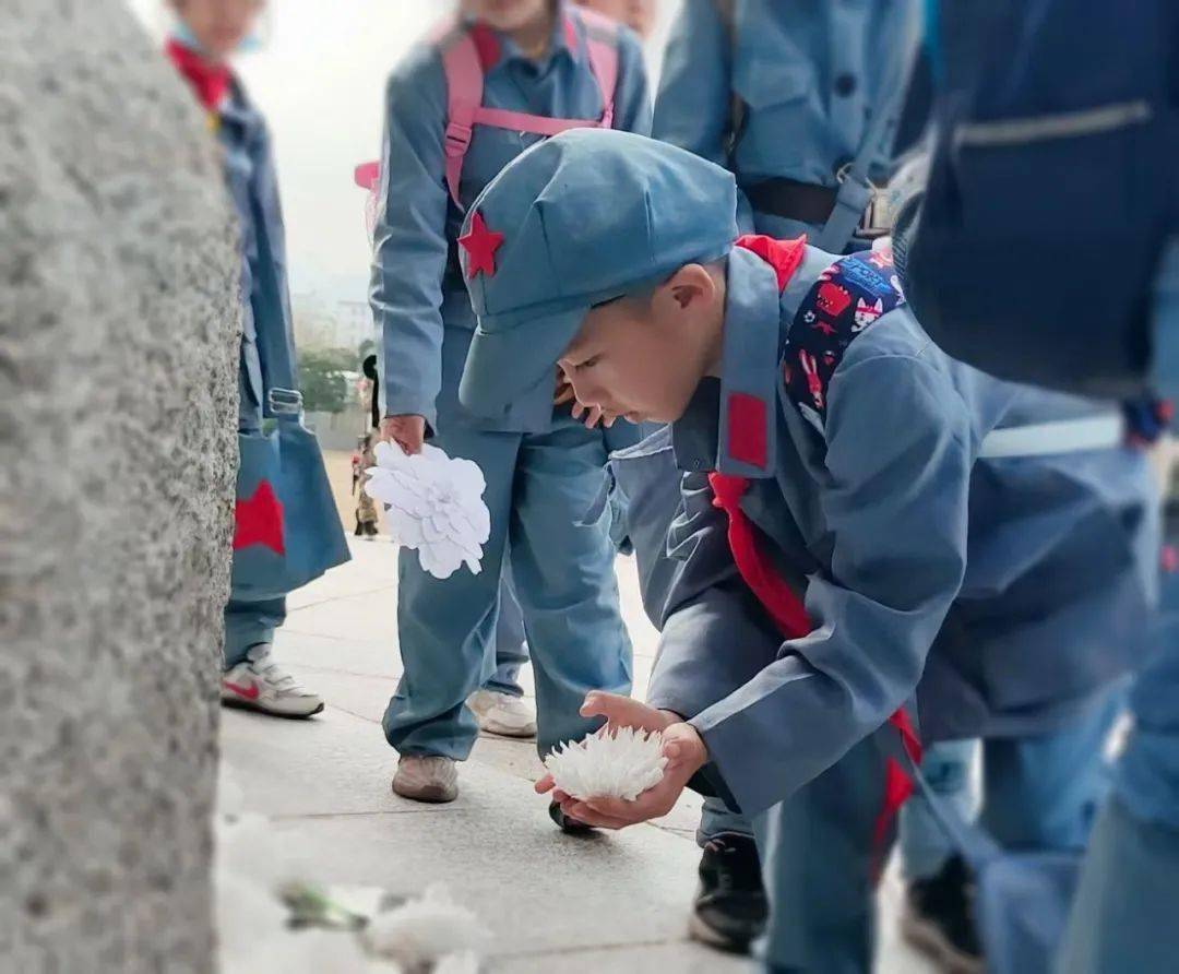 开启热血征程重温史诗战役化身红孩子征服华南第一高峰带着任务探游