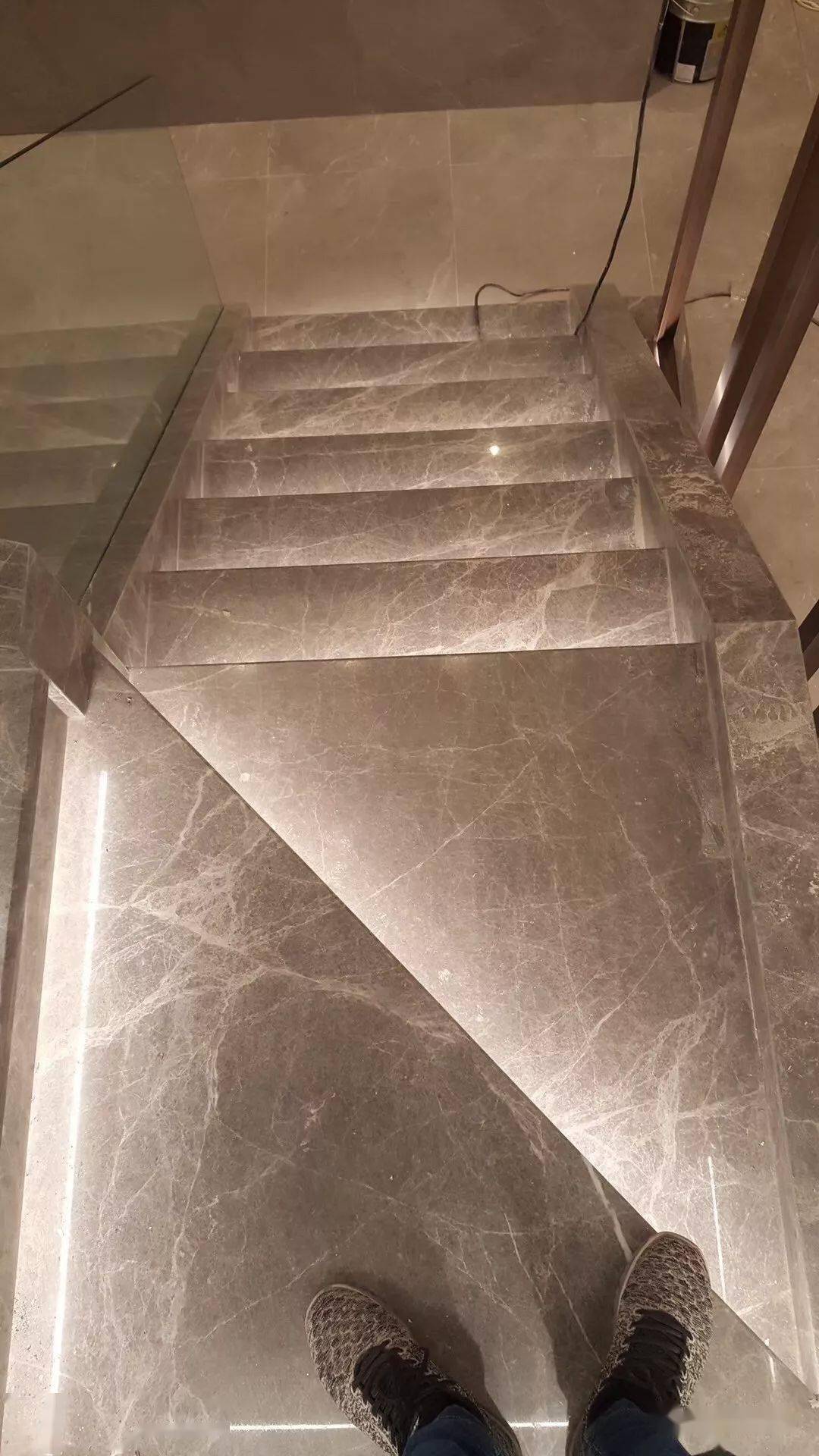 靓丽时尚的灰色大理石楼梯,看完你就爱上了!