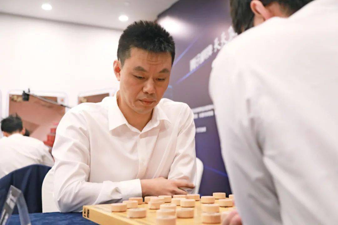 腾讯棋牌天天象棋2021男子象甲丨双峰插云满座衣冠皆失