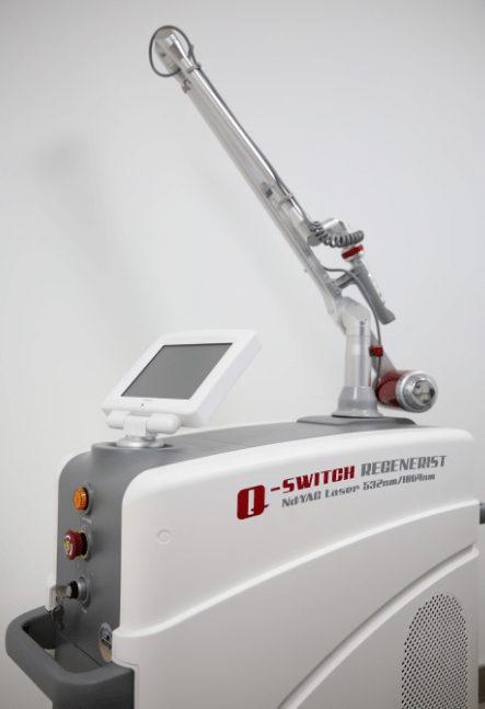 二氧化碳点阵激光:祛除瘢痕,缩小毛孔,治疗色素痣,汗管瘤,疣,睑黄瘤