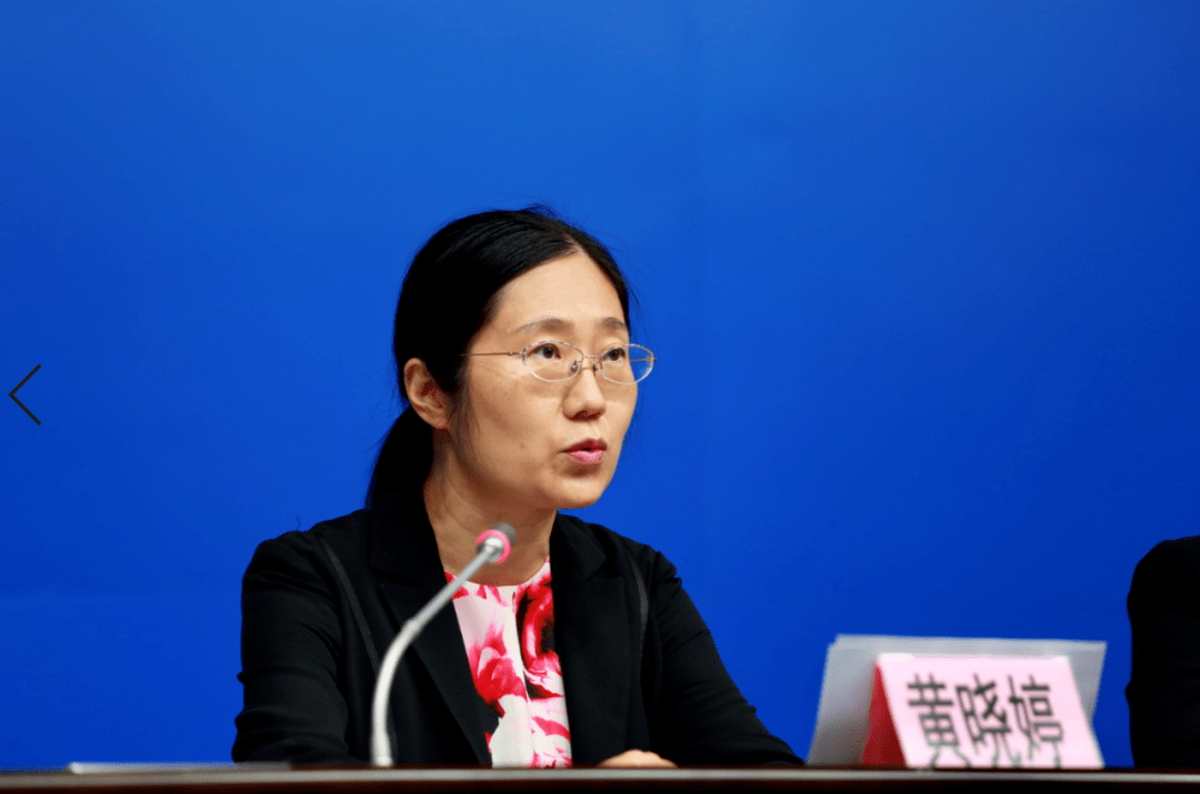 广州市教育局科研处处长黄晓婷