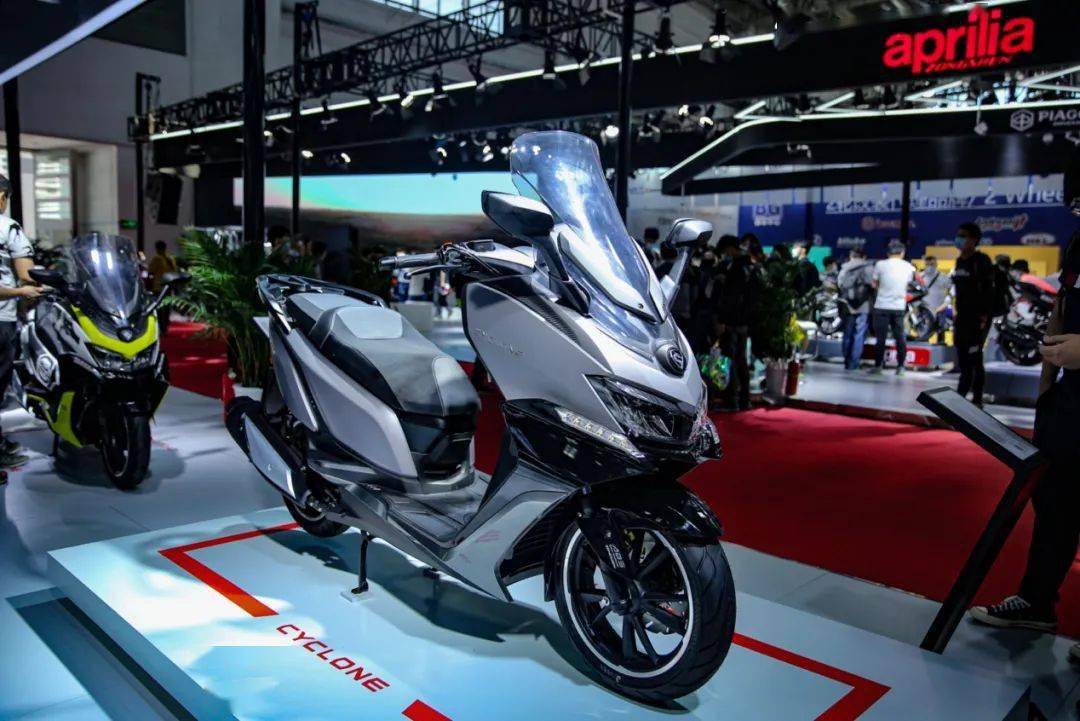 不满足爆款赛科龙rt3平踏板惊现北京摩展