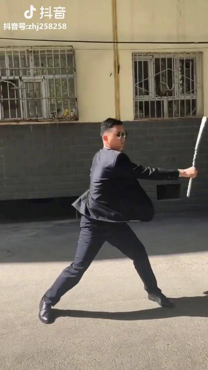 如果看到了我用你那发财的手指头给我点个赞啦新疆棍哥魏小强放学铃才