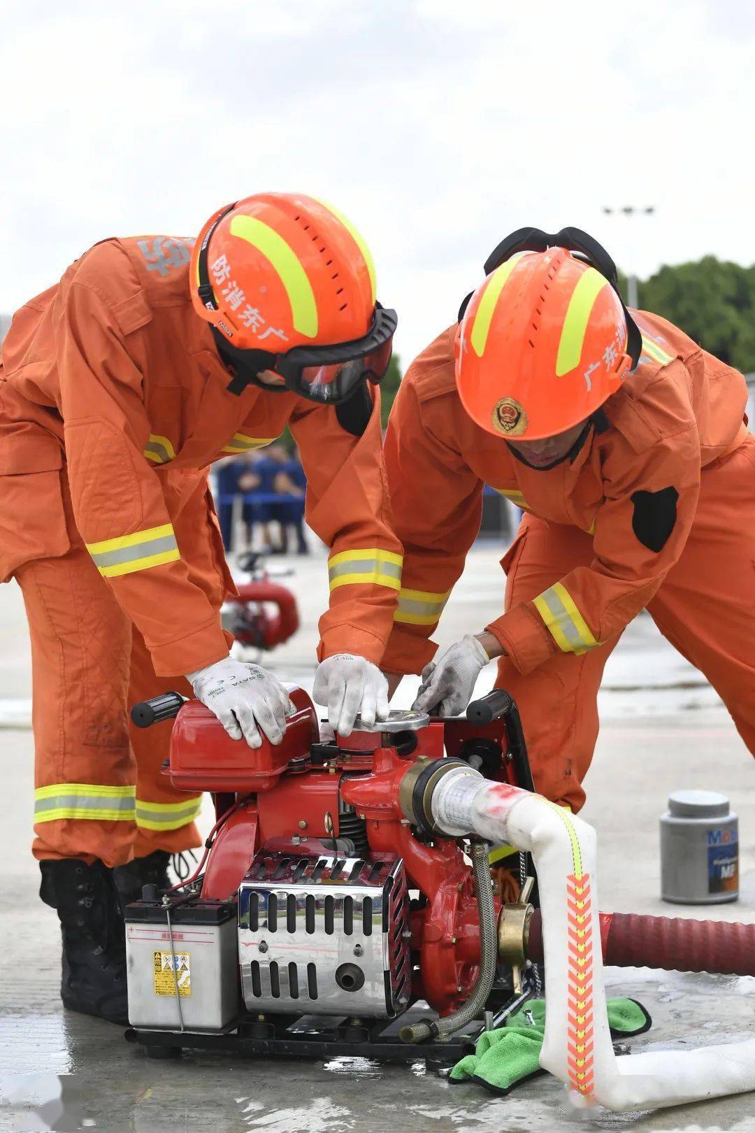 实力对决广州市消防救援支队圆满举办2021年装备技能比武