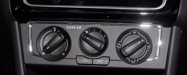 车空调出风口该向上还是向下?90%的人都不知道_搜狐汽车_搜狐网