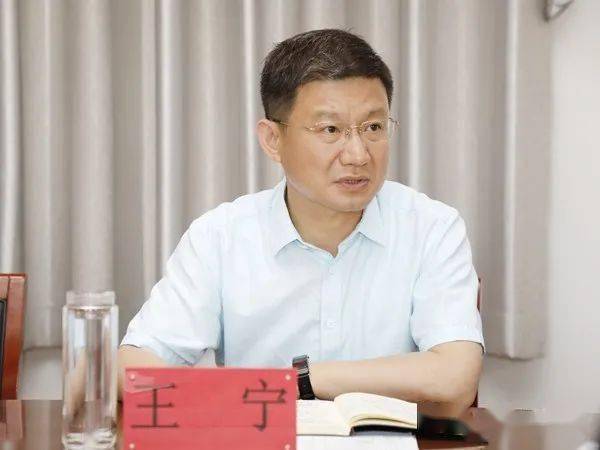 工委书记王宁,党工委副书记,办事处主任刘宝斌,人大工作室主任王书堂