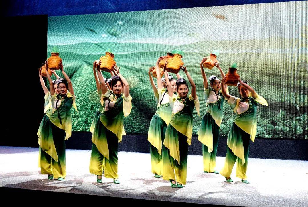 舞蹈《茶之韵》从4月份活动启动至今,已推出朱子,茶,红色文化等系列