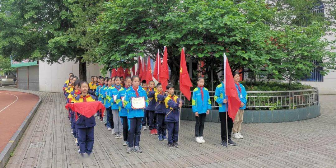 團堡鎮硃砂民族小學6.