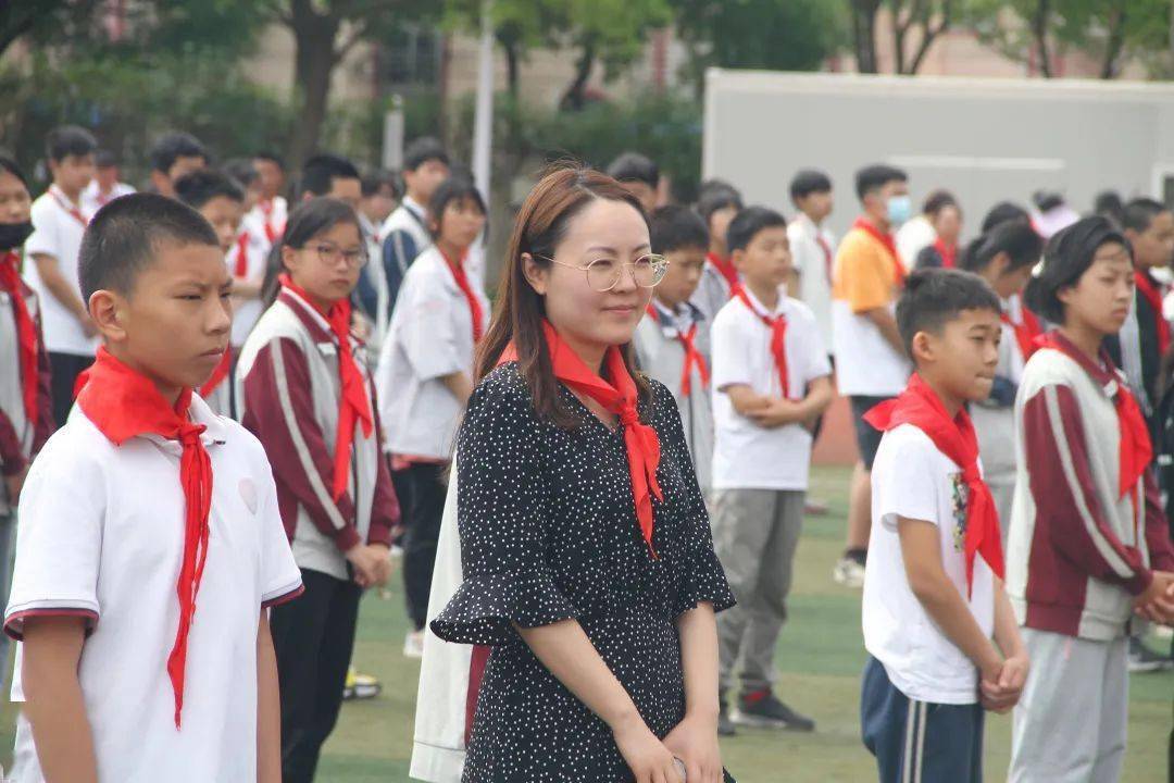 三真乐园领巾飞扬天马山学校举行红领巾心向党庆六一暨2020学年优秀