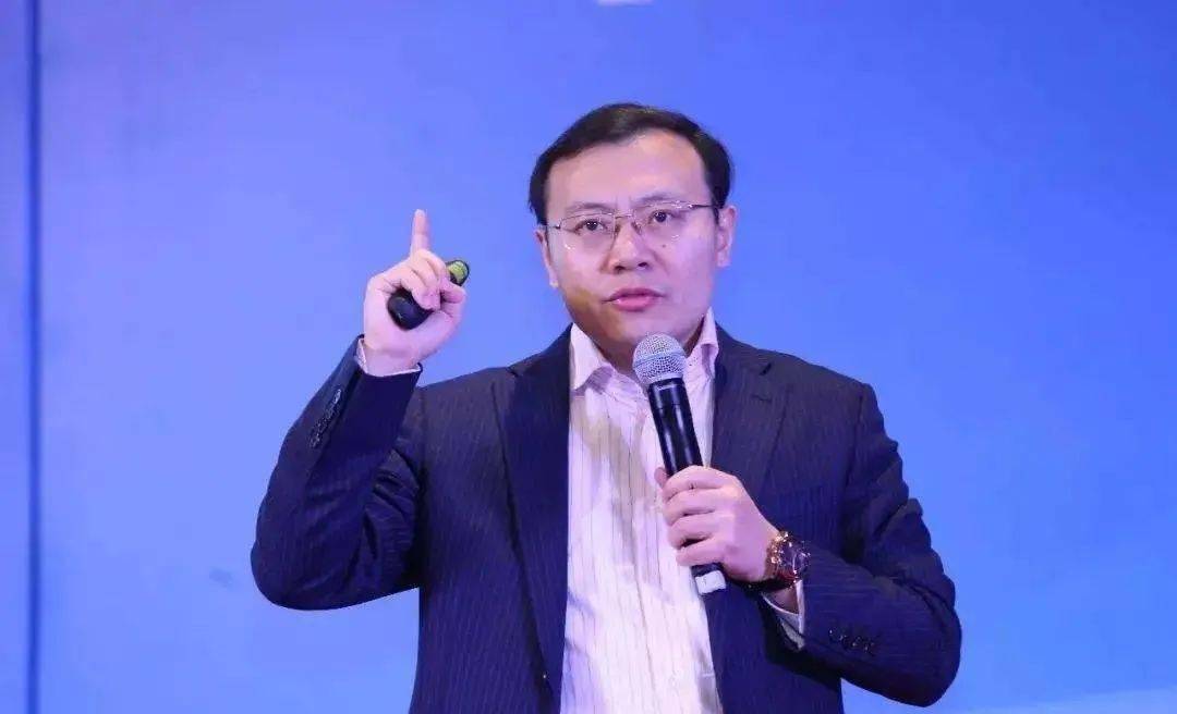 任泽平:投资要买三大硬通货,大宗商品价格高点临近,赚钱不辛苦行业