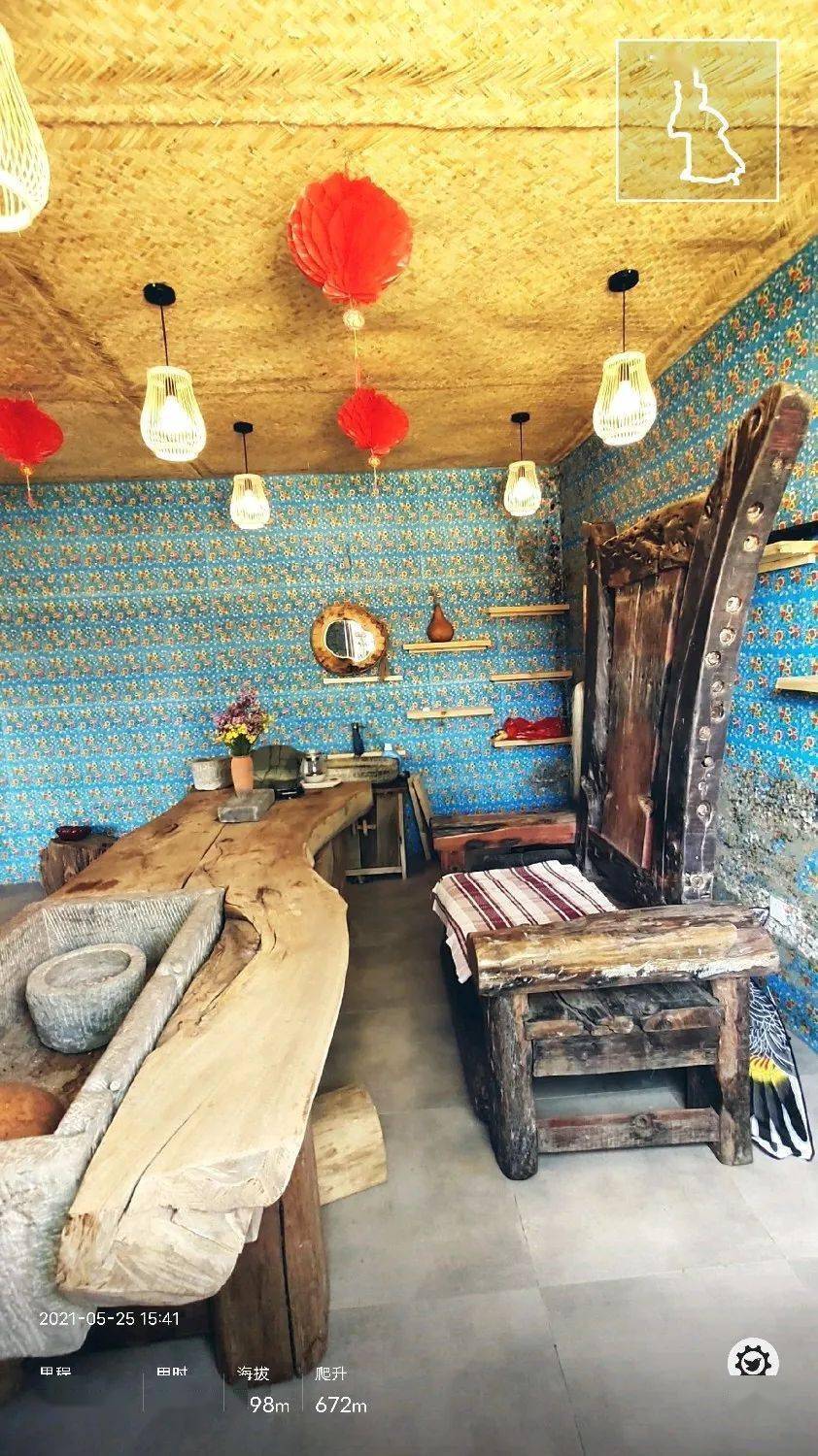 证据就是上面有好多孔洞,那是当时造船时留下的,这椅子估计是那个土匪