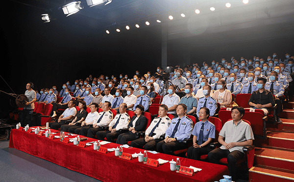 市局党委副书记,常务副局长翁国彦,市局党委委员,政治部主任夏忠平