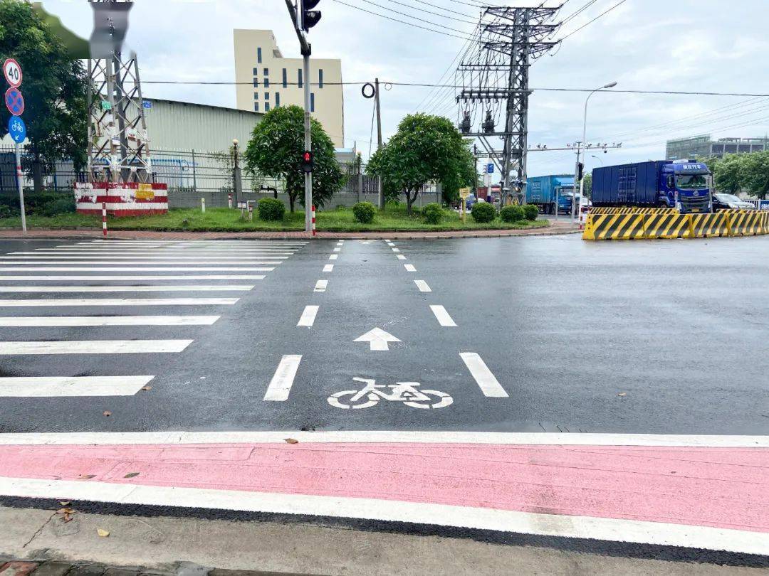 三水"货车右转危险区,非机动车道"来了!_路口