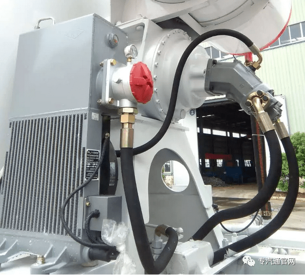 搅拌车静置部位(如各接合端面,各端盖,壳体,罩垫,平面珐琅盖板等)零