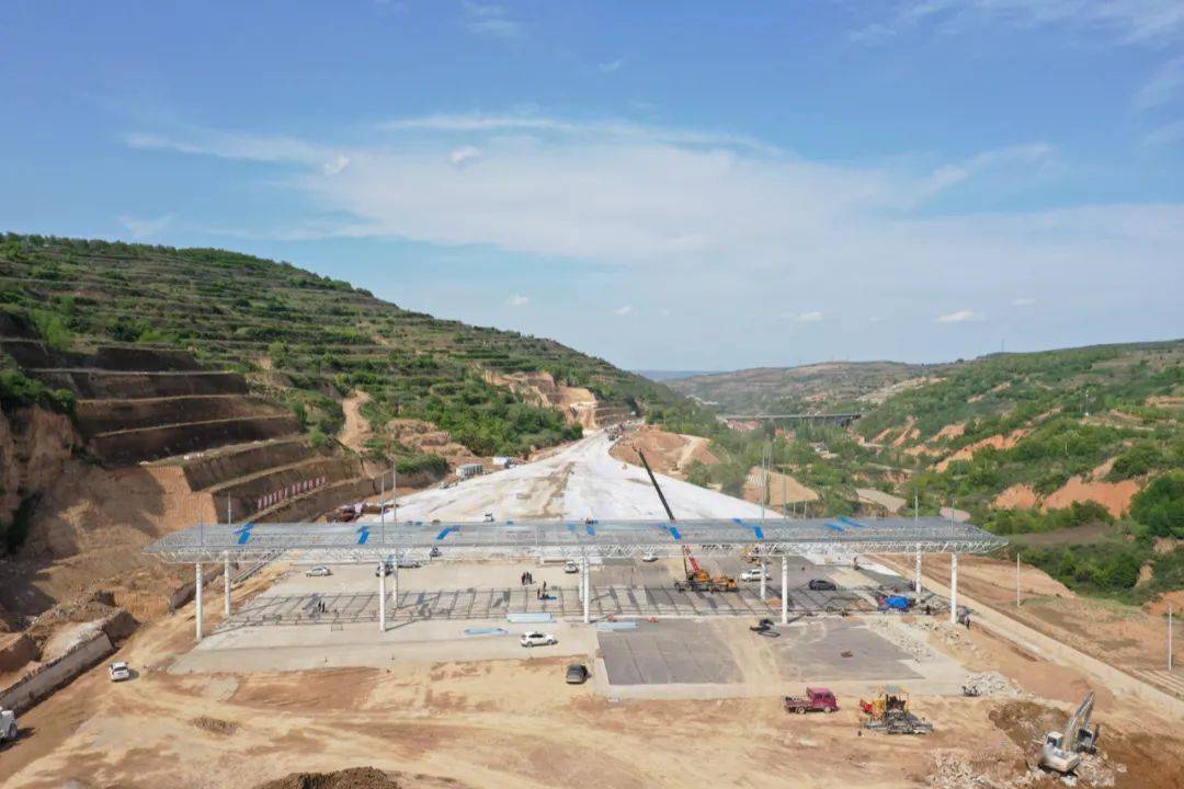 出行平华一级公路即将建成通车