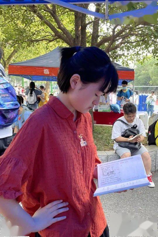 一鸣从此始相望青云端2021年长沙市一中高考进行时