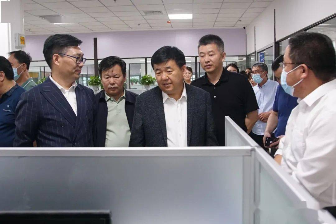 辽阳市召开中南数字产业园讯众通信项目招聘工作推进会