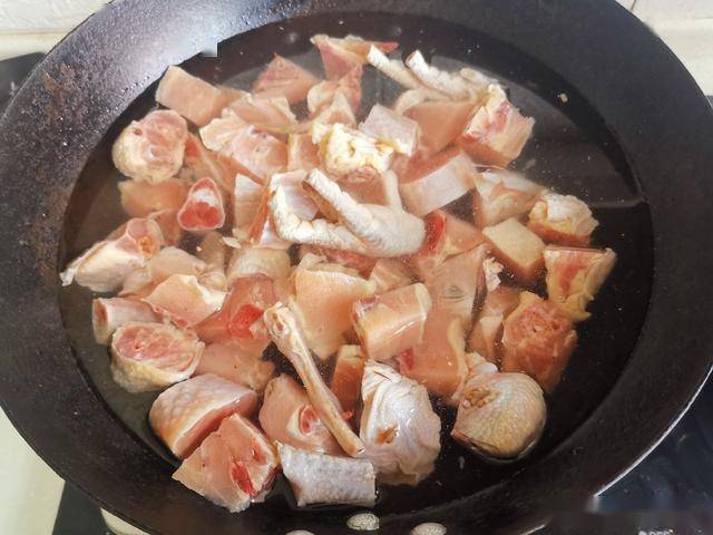 鸡块怎么炖好吃又简单小孩吃 916fc14fc04142c7ad7f08885a79cc96.jpeg