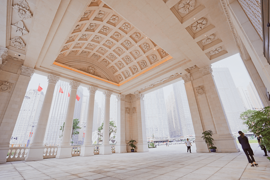 万粽瞩目国际贸易中心东座大堂完美呈现