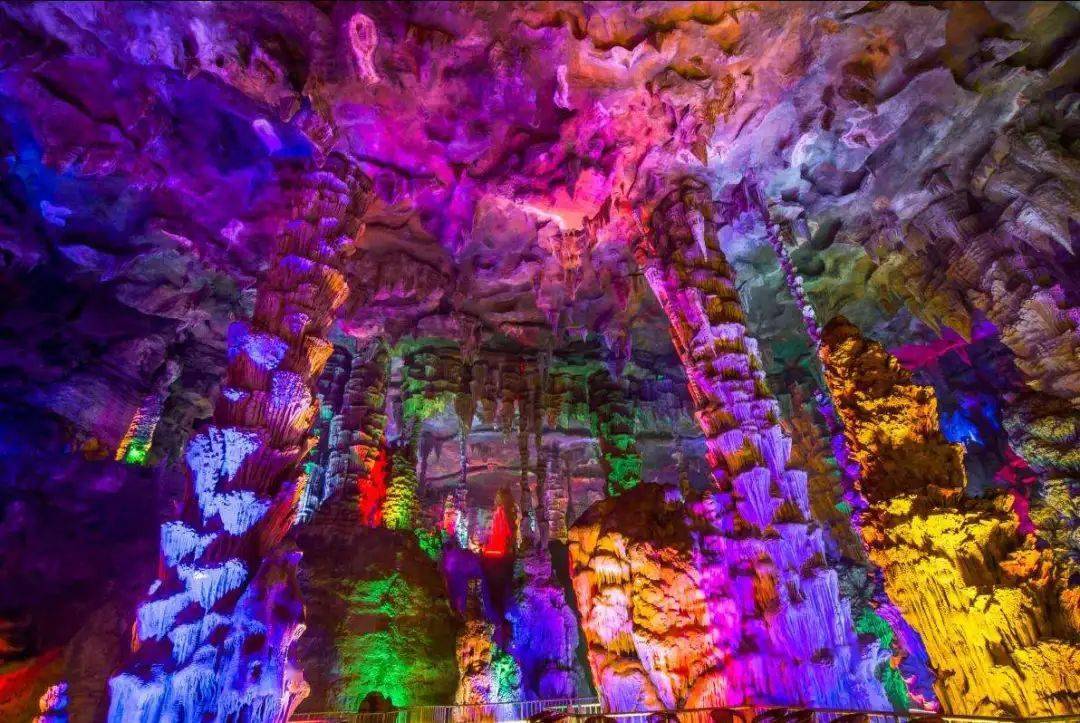 2021【端午节推荐线路】 五岳泰山 泰安地下龙宫大巴二日游