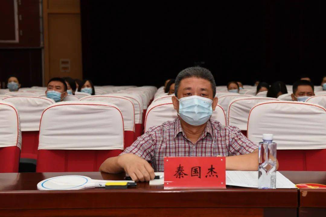 讲解红色故事让红色基因融入血脉