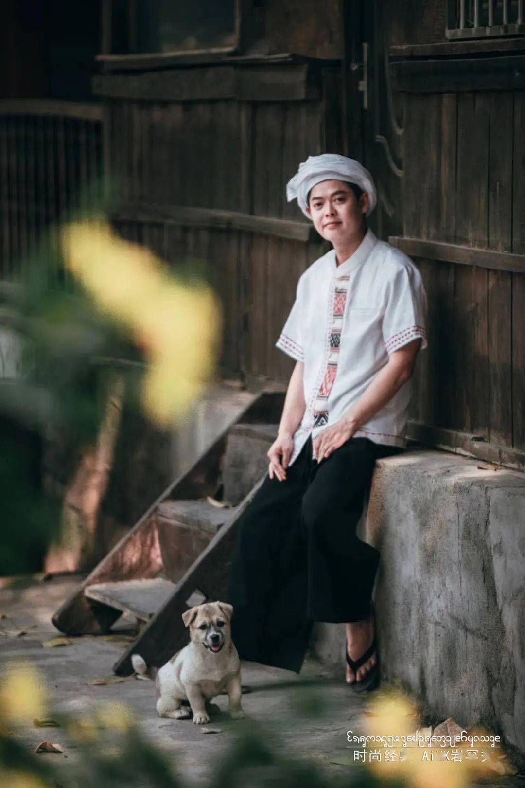 新歌正式发布孤单的爱岩罕建