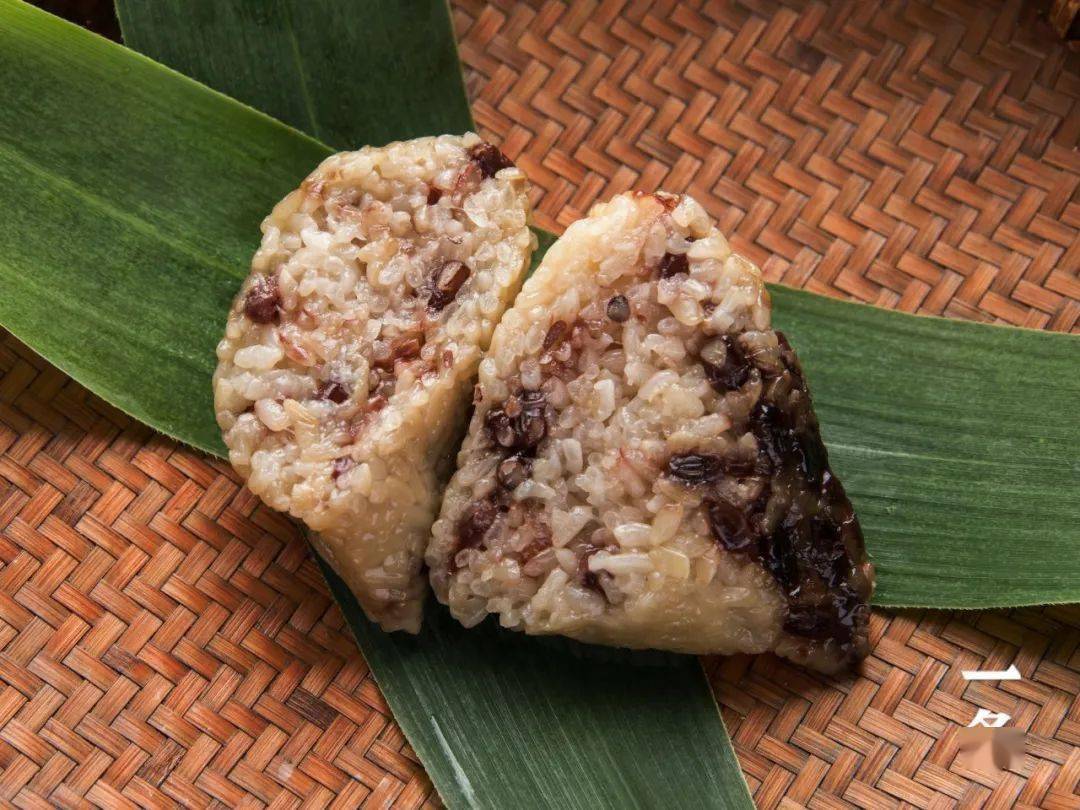 上海百年老店乔家栅的粽子4大经典口味有甜有咸吃着过瘾