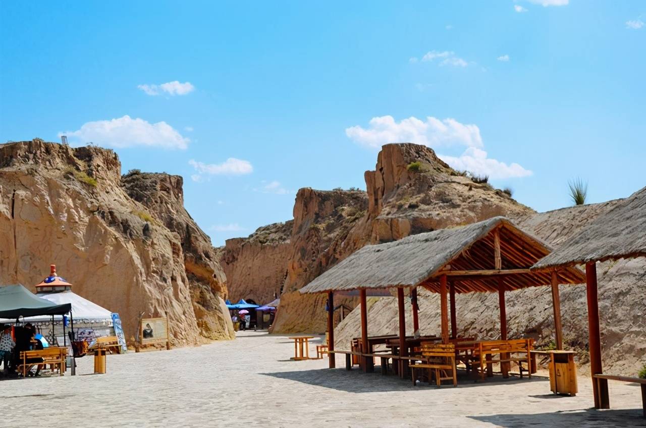 水洞沟竟然有明代藏兵洞,宁夏银川好玩的东西真多_旅游