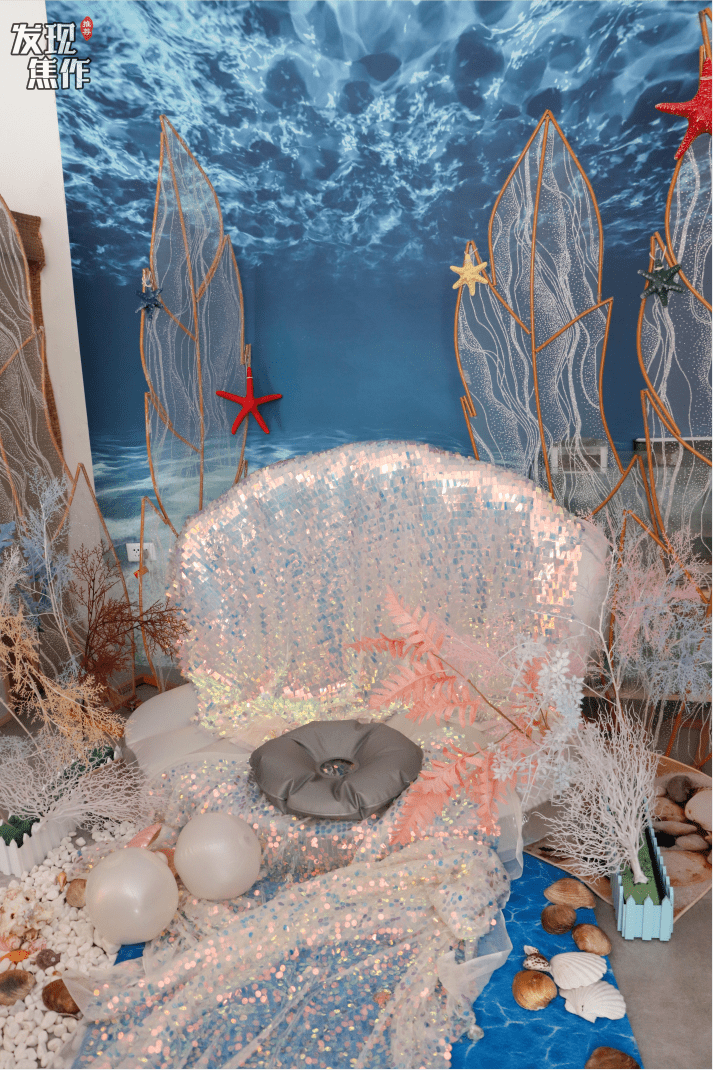 这家换装自拍馆n多场景百种服装不限穿仅299元任性拍风格多到内存告急