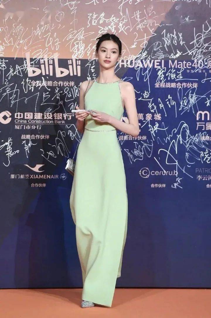 谁是下一个红毯天花板