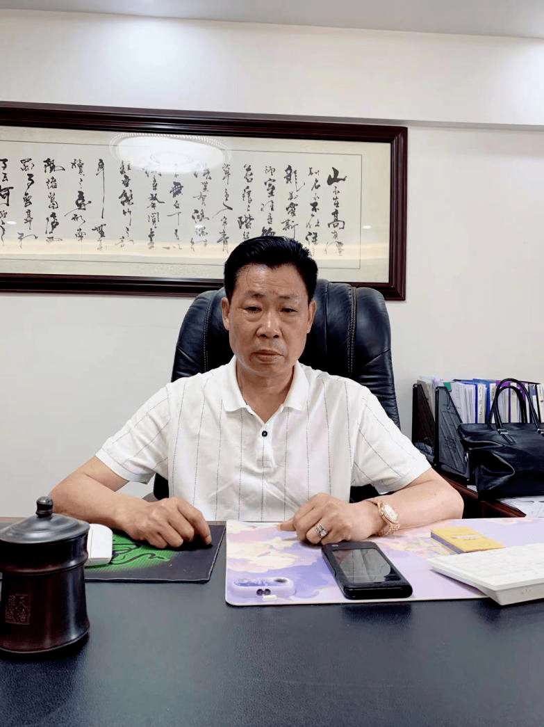 天台人白手起家40年, 从泥水工到建筑公司老总!