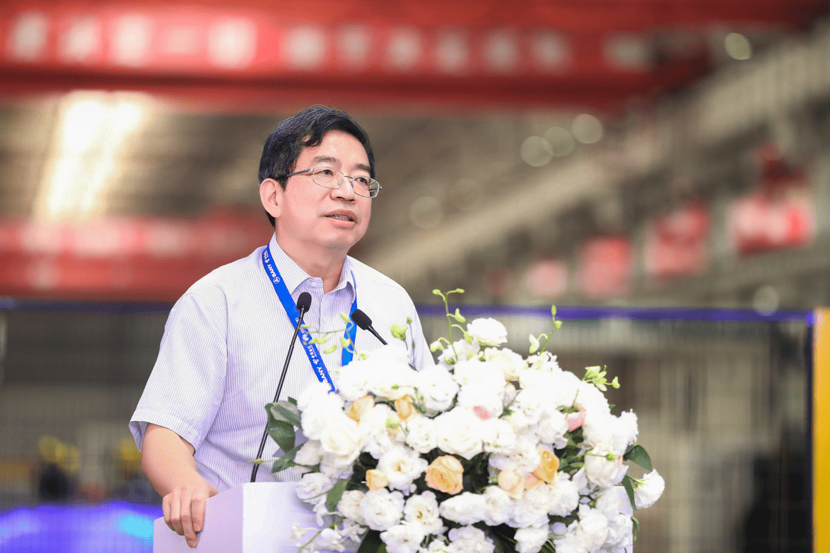 华为|三一重工携手中国电信、华为点亮装备制造业首个5G全连接工厂