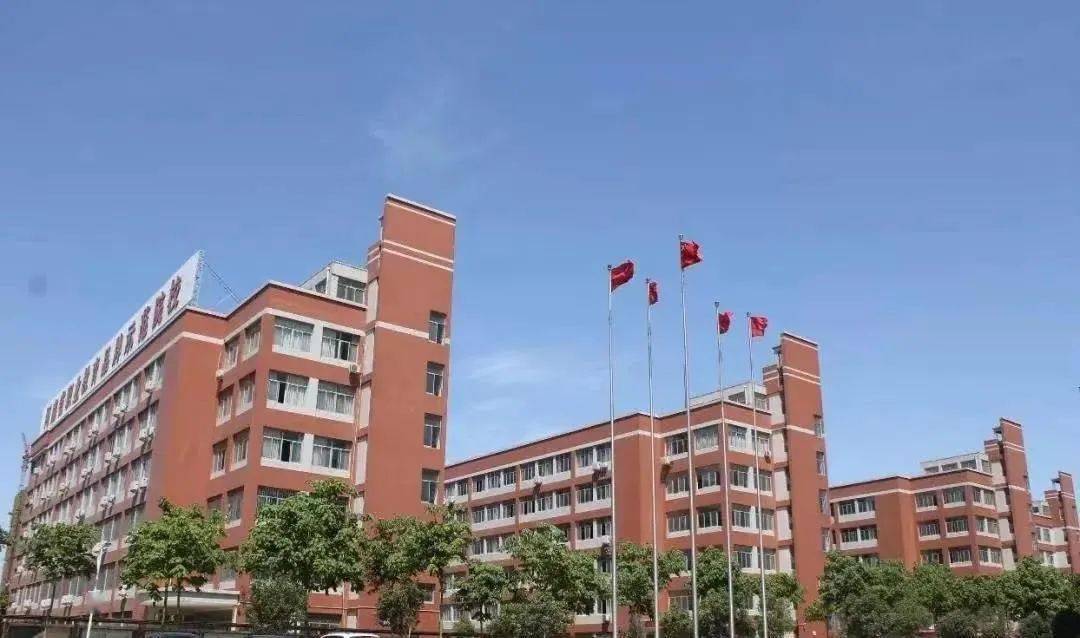 优良学风造就美好学校!郑州国庆中学了解一下