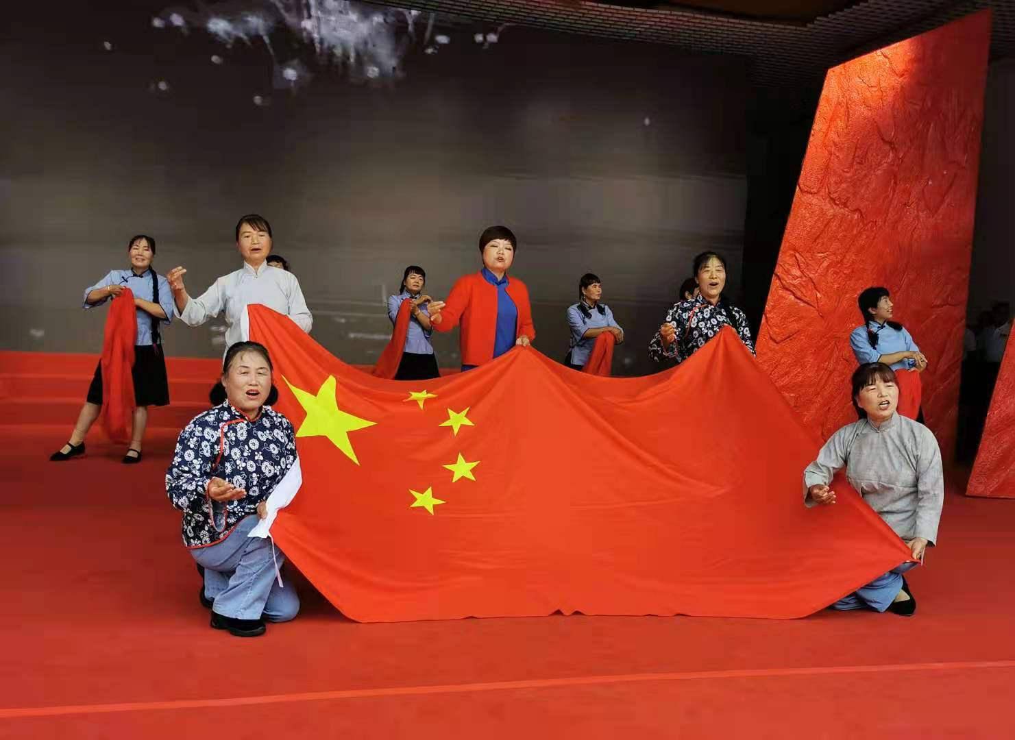 陕西西咸新区北杜村献礼建党100周年主题演出《红色记忆》把歌声献给