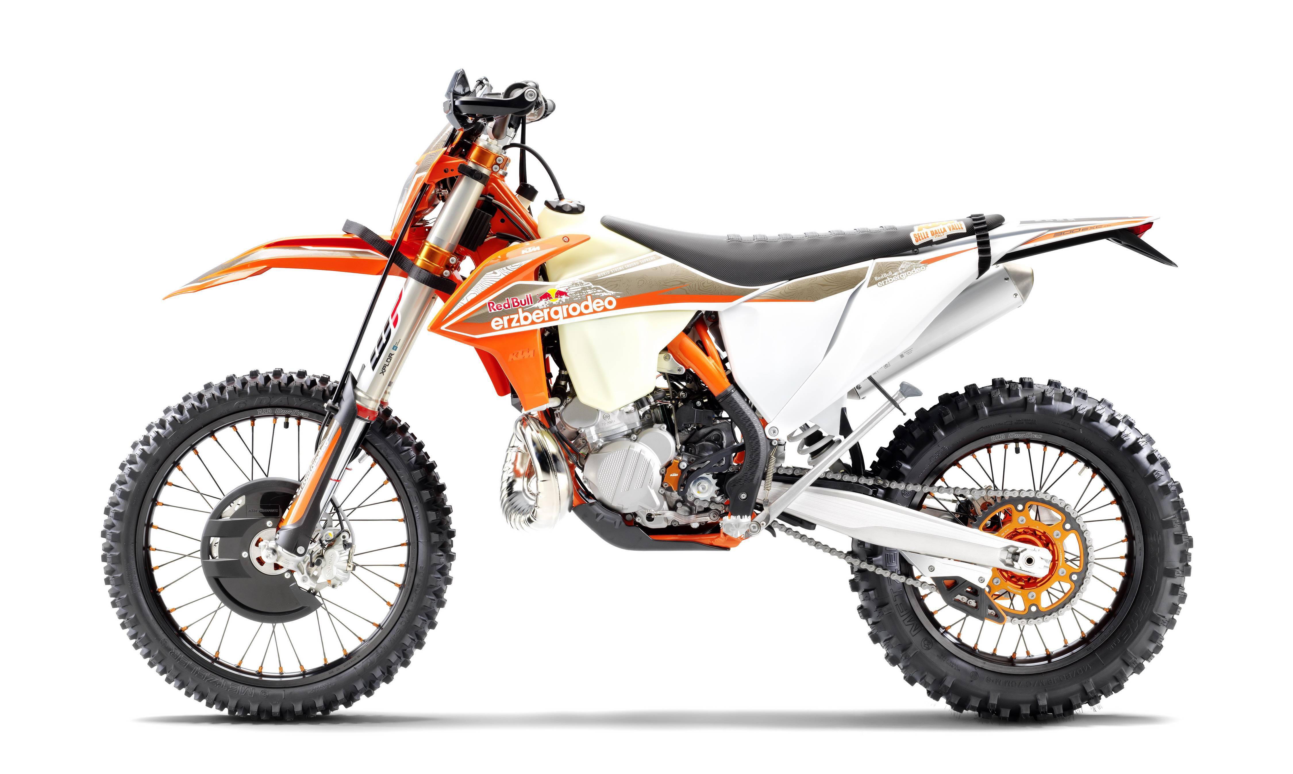 为极限级而打造2022ktm300exctpi伊斯博格版