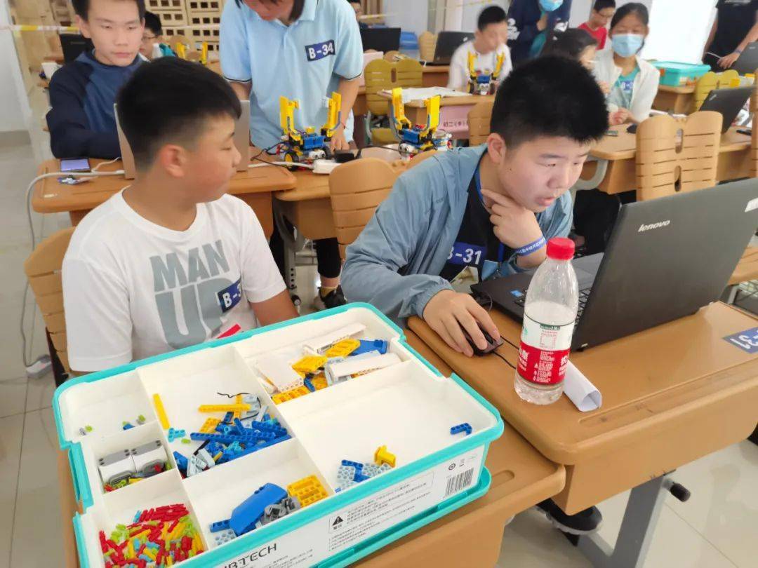 喜报连连,捷报频传——石湖中学科技类比赛再创佳绩!