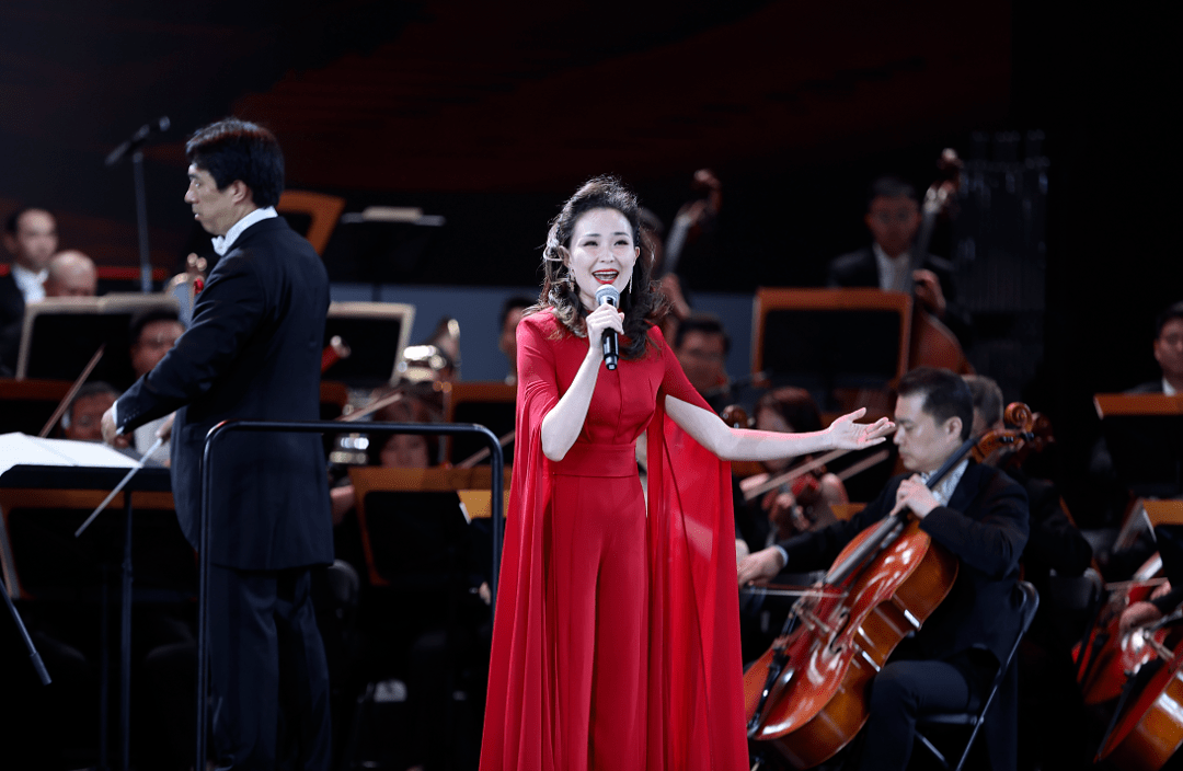 天津著名女歌唱家图片