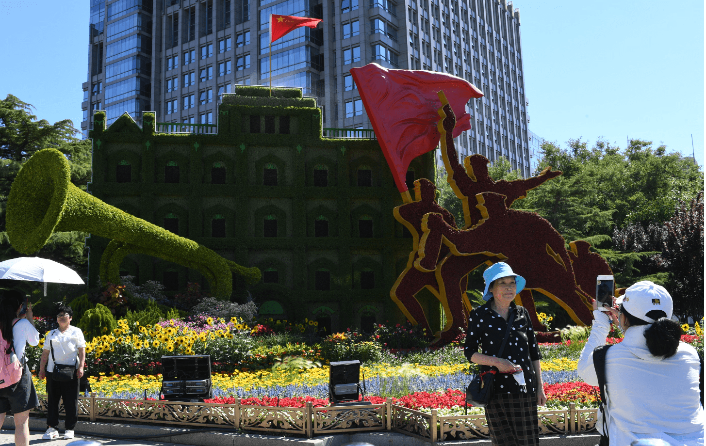 花坛位置：东单东北角