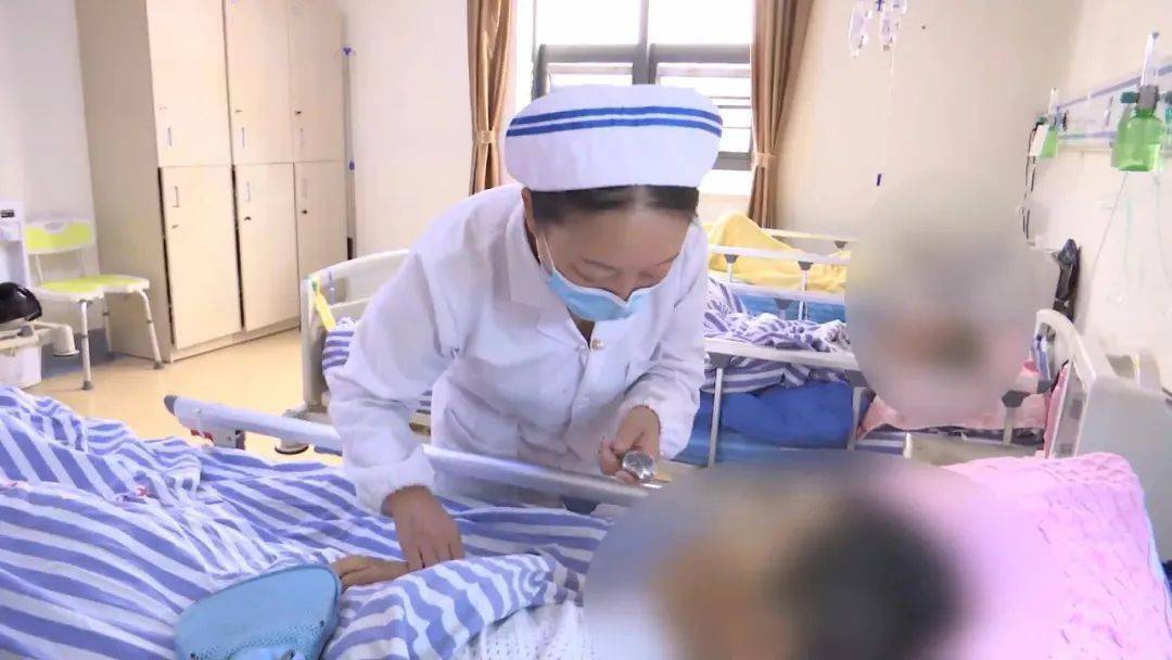 在家怎样护理卧床老人 35b203e75165430db80d3d2ed0745957.jpeg