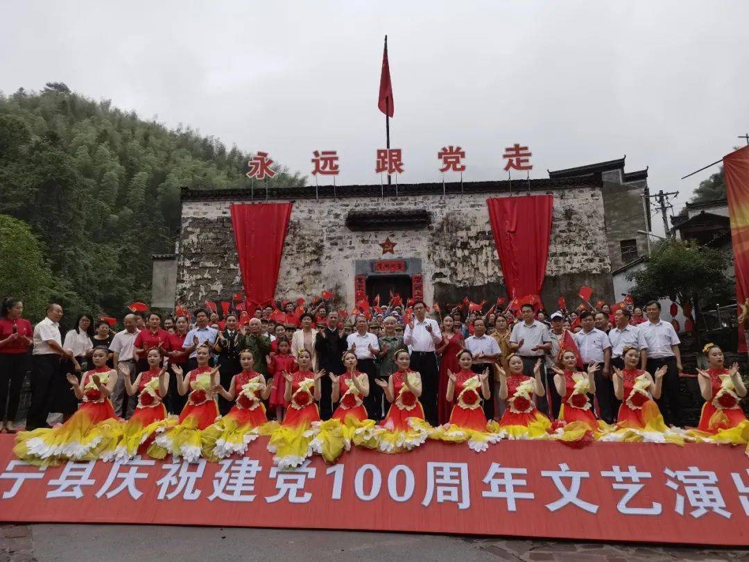 （暗黑破坏神2圣骑士如何加点加技能？）谁知道暗黑V1.10的秘籍？